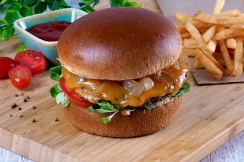 Sajtburger menü