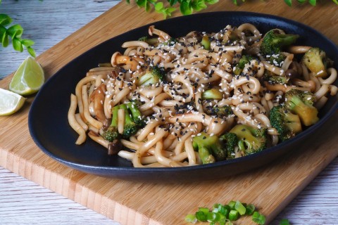 Udon tészta teriyakival